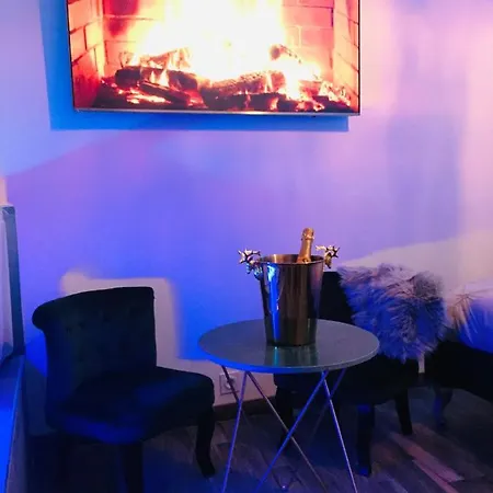 Amo'hote Elegance & Gæstehus